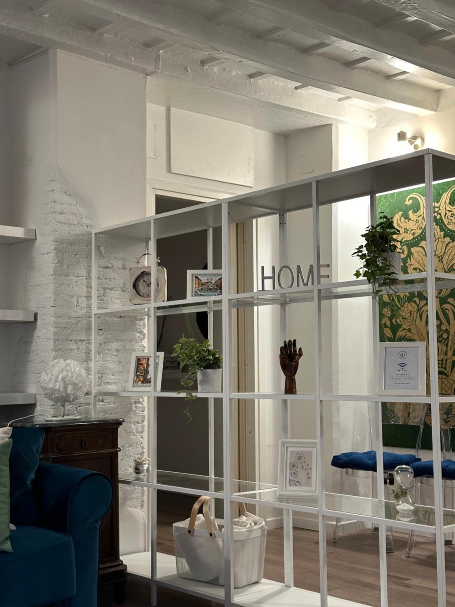 Trithome Suite Boutique Barberini Рим Экстерьер фото